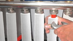 چگونه با یونولیت لولههای آب را در برابر یخزدگی عایق کنیم ؟ بهترین و ساده ترین روش عایق کاری لوله ها را به شما آموزش می دهیم.