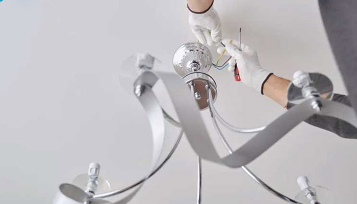 نصب لوستر در سقف یونولیت